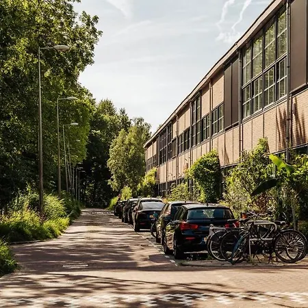 28a5 With Free Parking Place 3* Amesterdão