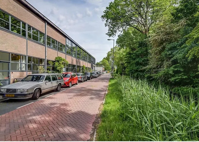 Pensión 28a5 With Free Parking Place 4*